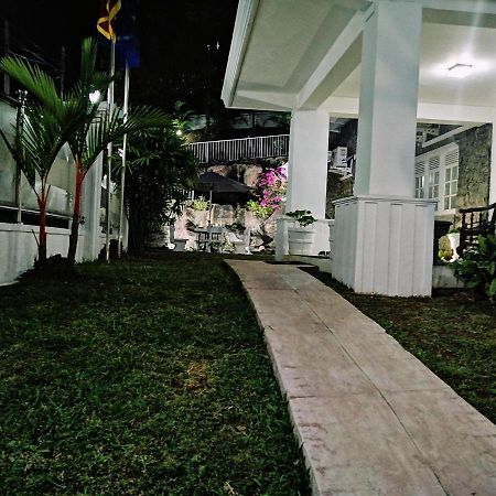 Anna Shanthi Villa Kandy Exterior foto