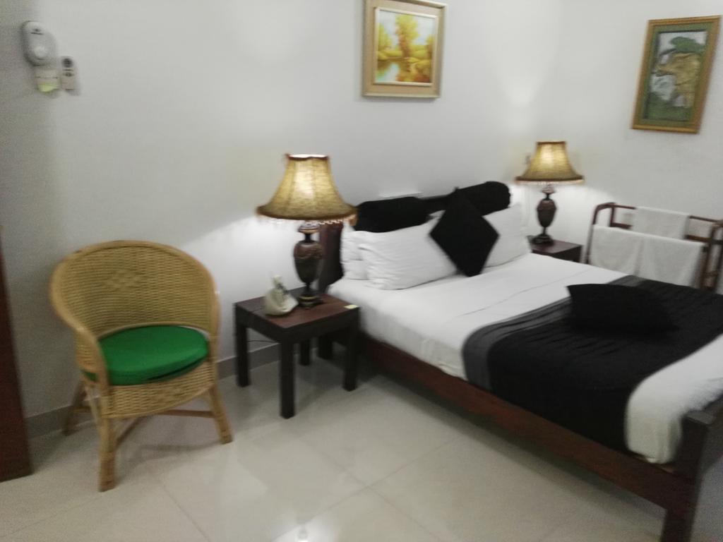 Anna Shanthi Villa Kandy Exterior foto