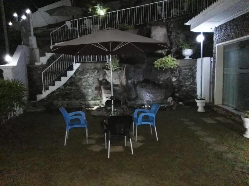 Anna Shanthi Villa Kandy Exterior foto